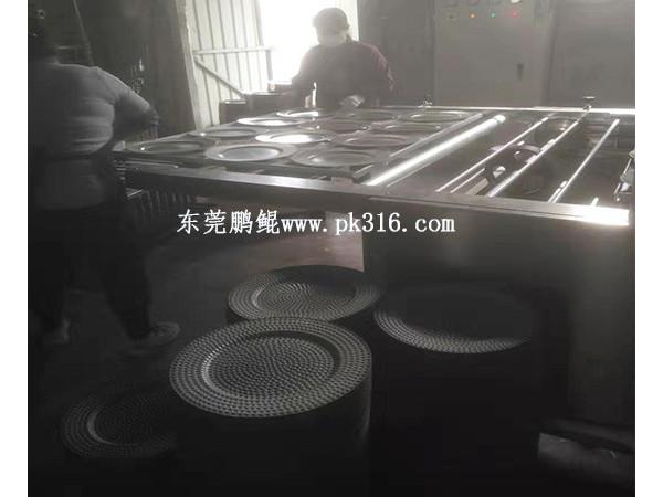 果盤自動(dòng)噴漆機(jī)