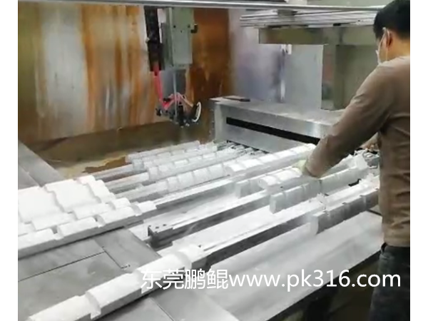 木制品自動噴涂設備