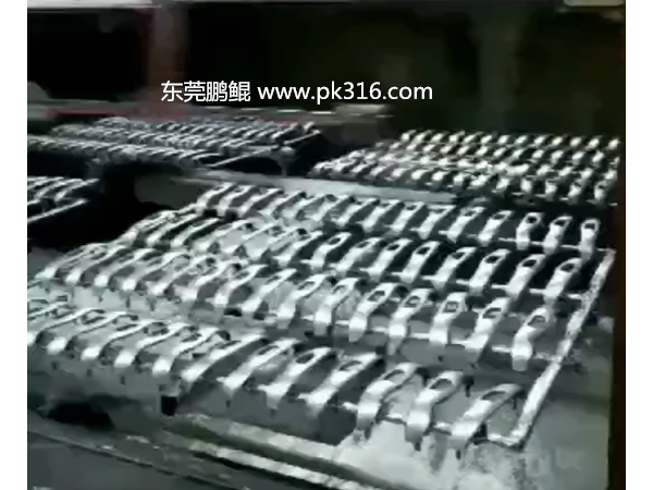 五金件自動(dòng)噴涂設(shè)備