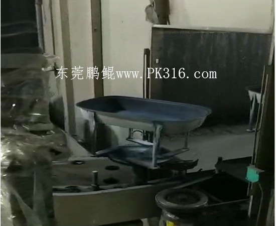 鍋具自動噴漆機1
